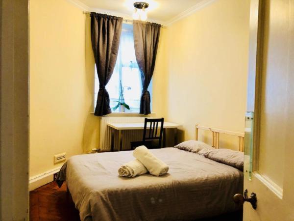 Mayfair Hyde Park Apartment