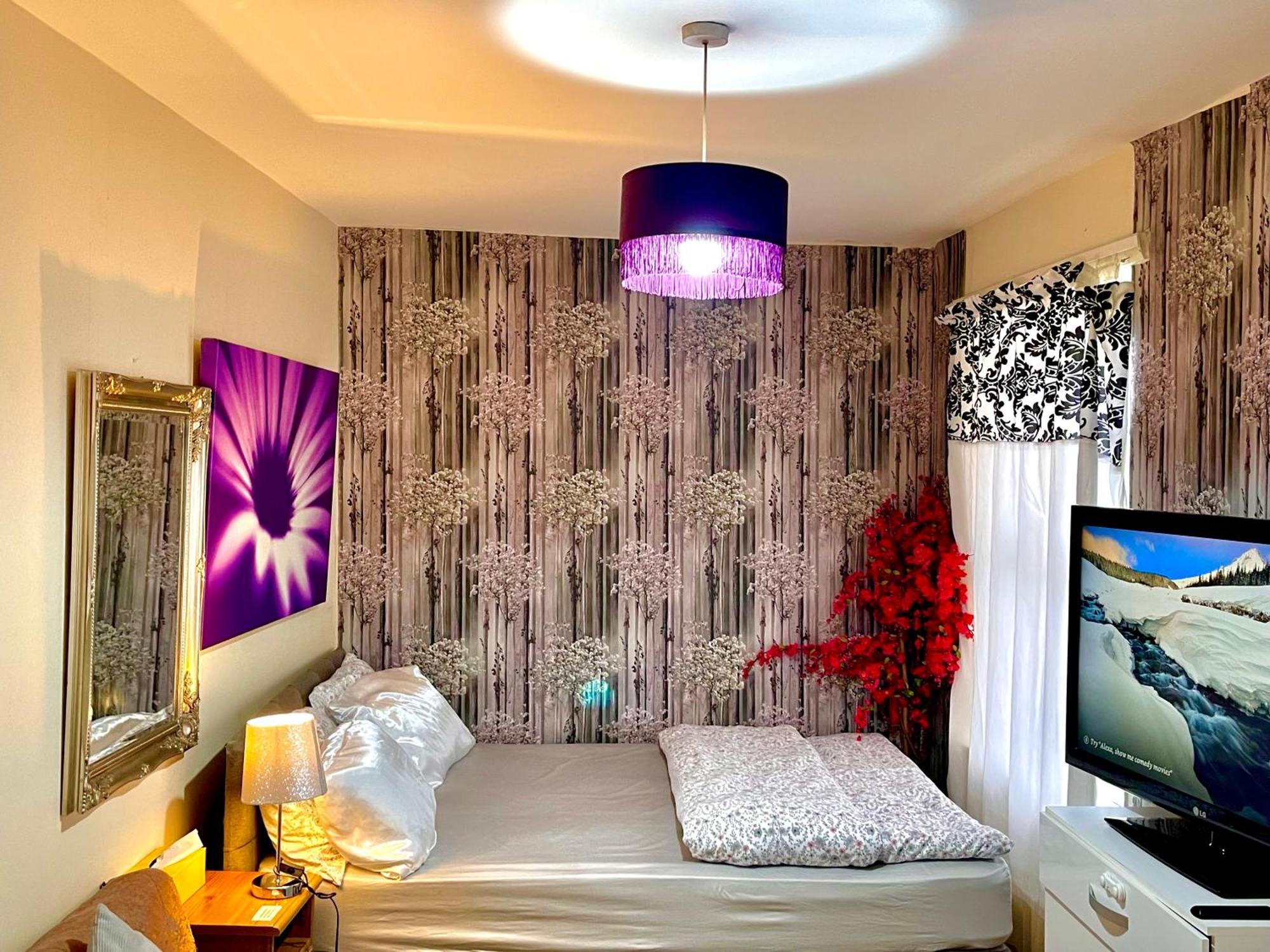 Accommodatie bij particulieren Comfy Double Bedroom With A Private Toilet *