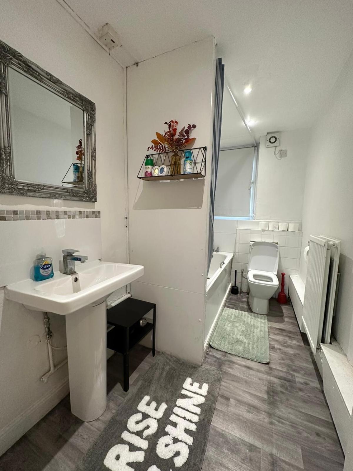 Appartement Modern 2 Bedroom Flat, 2 Minutes Walk To Bethnalgreen Station