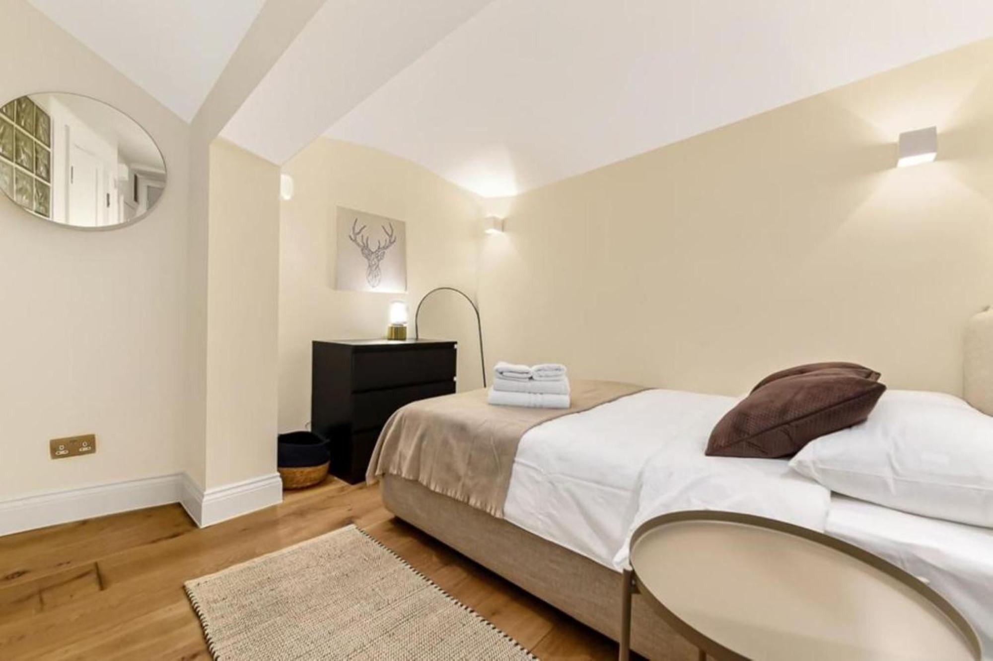 Super High-end Kensington House Near Hyde Park