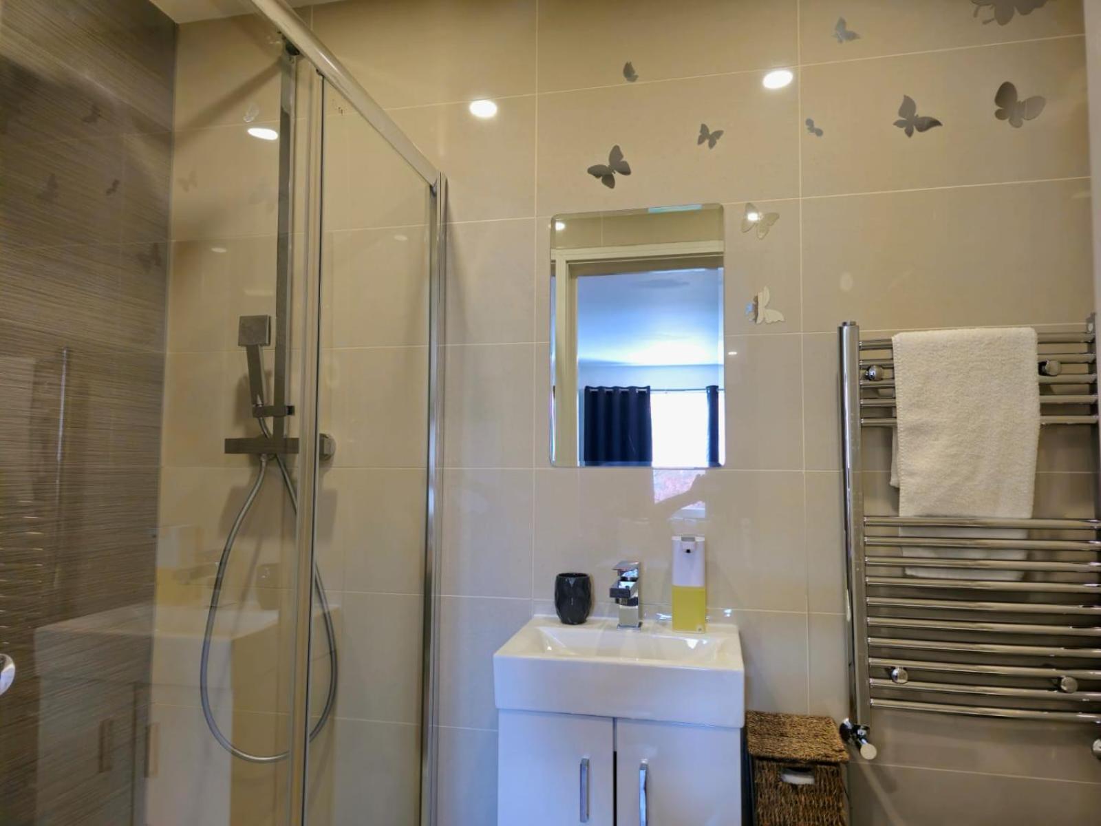 Chanel Ensuite Double * Londen