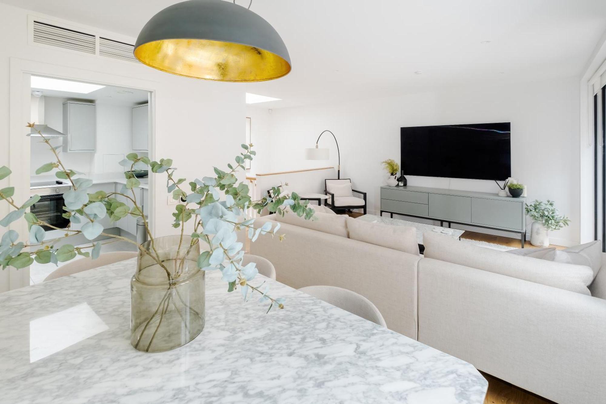 Luxury Mayfair Townhouse With A/c 3br 3ba Сasa de vacaciones