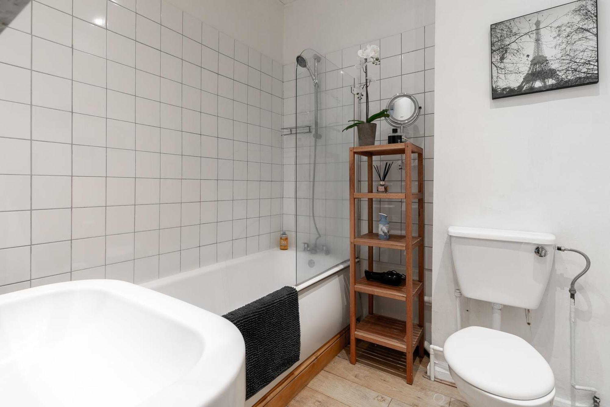 Artistic Pied-a-terre, Steps From The Tube, Moments From London's Heart Londres
