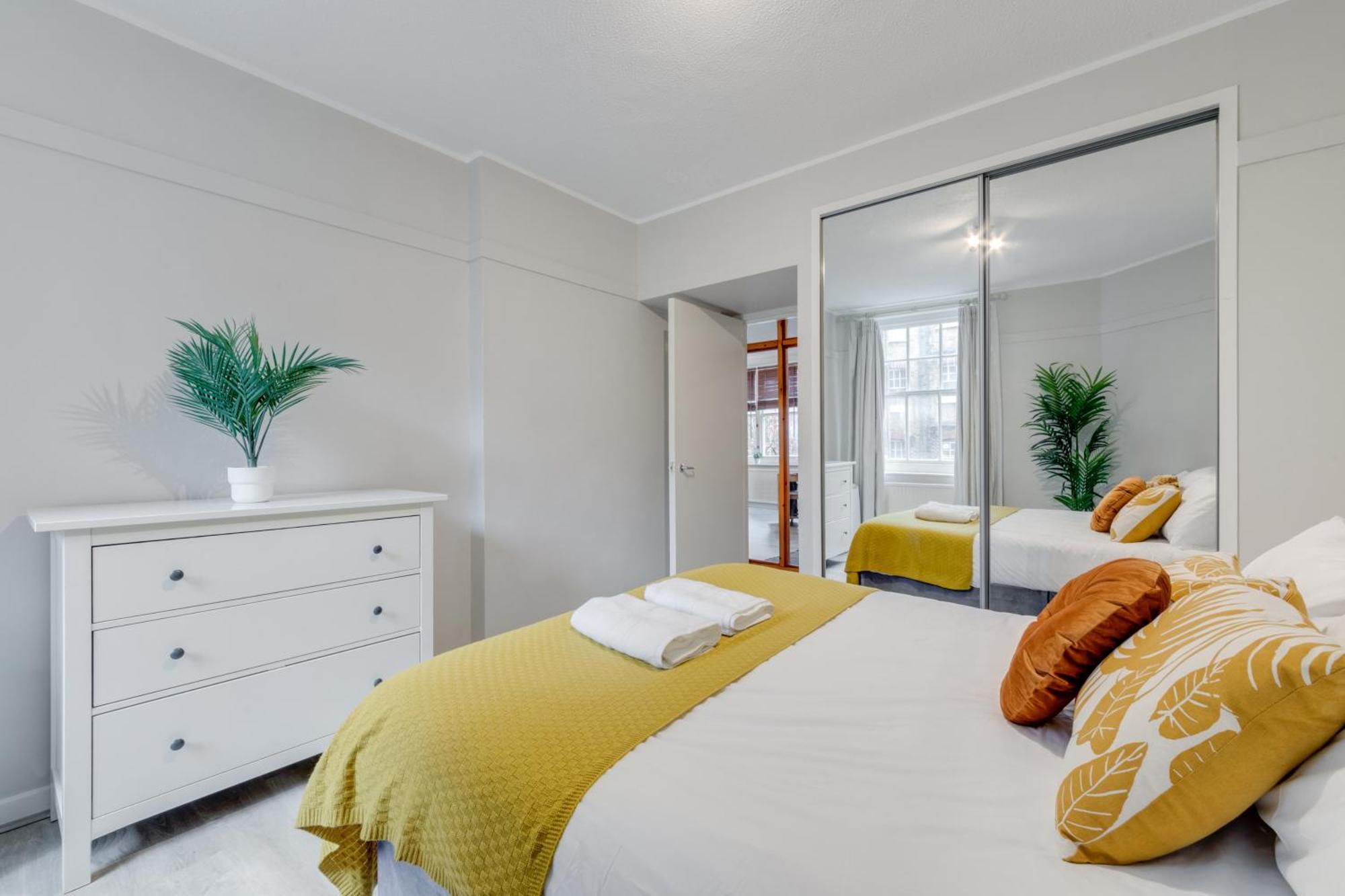 Spacious 1 Bed Apartment- Close To Kings Cross Station Apartment