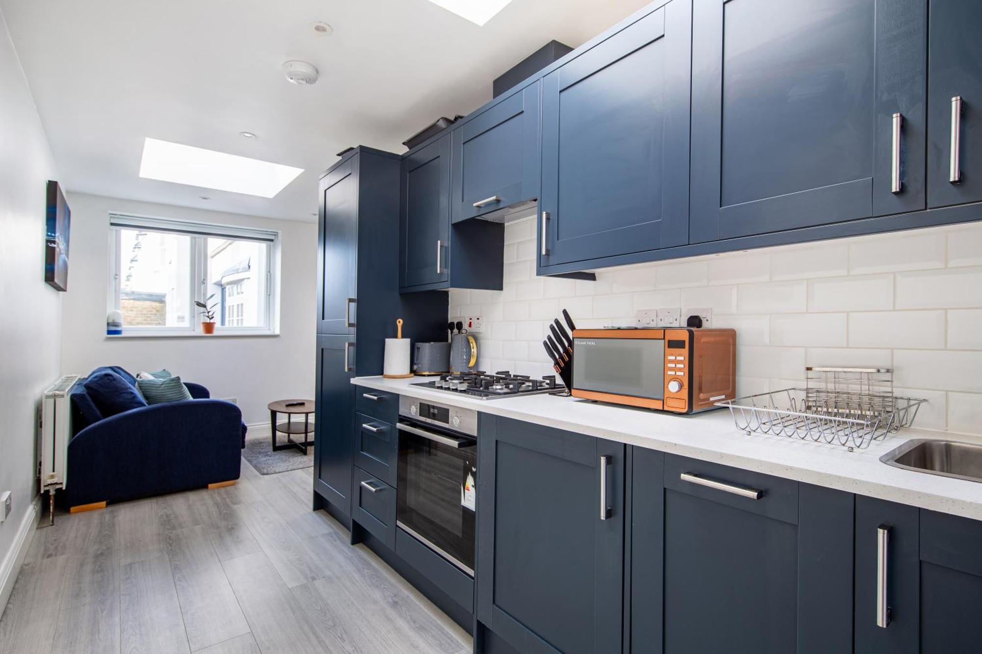 Apartment Cosy 1 Bed With Free Parking Close To Underground Station Zone 2 For Quick Access To Up To 5 Guests