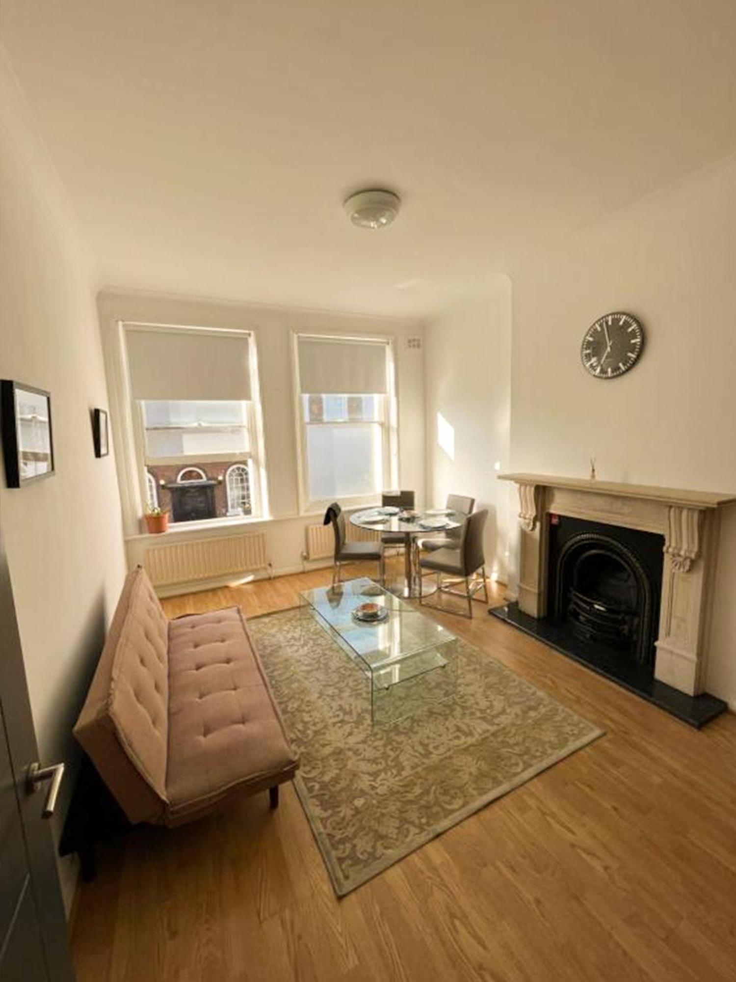 Two Bed Minutes From Hammersmith Appartement *