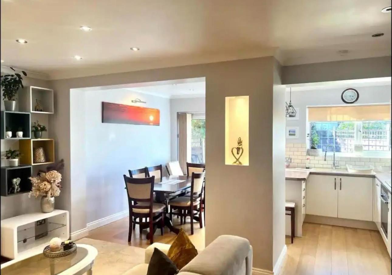 Gorgeous One Bedroom With Jacuzzi Bath * Londres