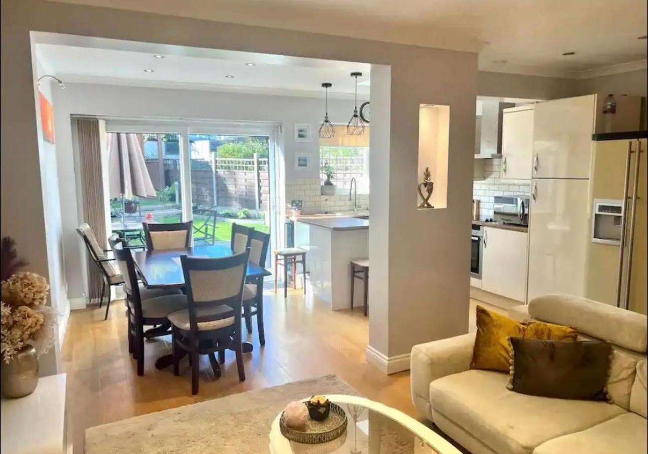 Gorgeous One Bedroom With Jacuzzi Bath * Londres
