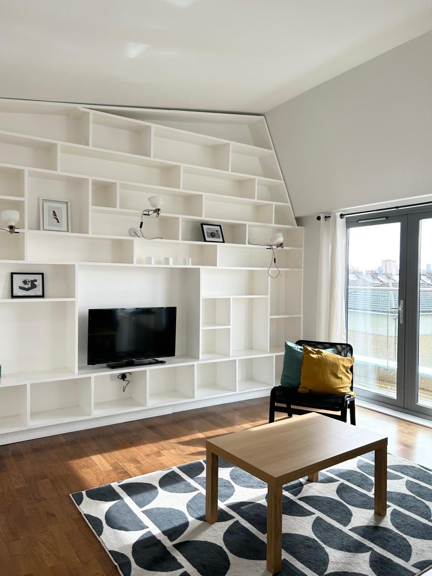 In Style: Modern 2-bed In Trendy Area *