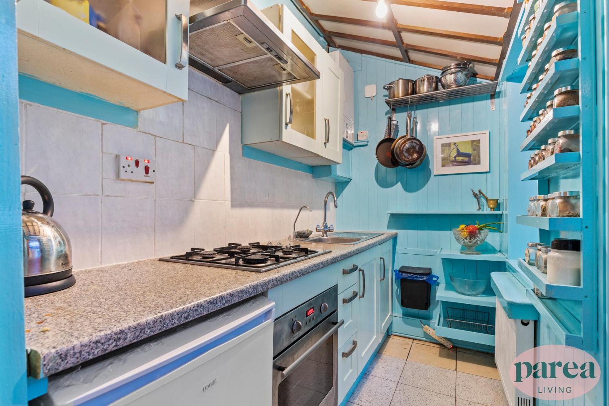 Parea Living - Cosy 1-bed Artistic Flat At Newington Appartement Londen