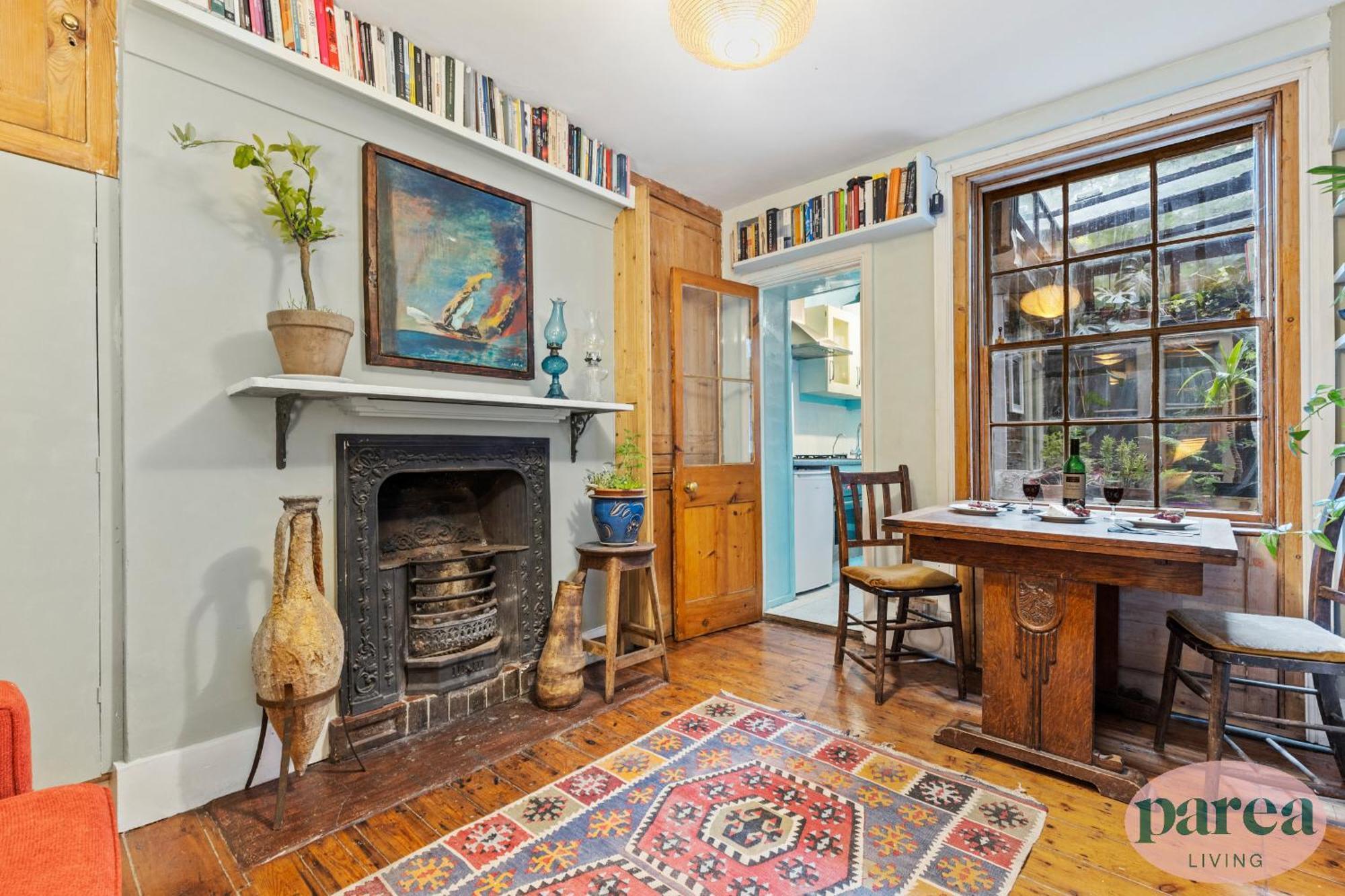 Parea Living - Cosy 1-bed Artistic Flat At Newington Londen