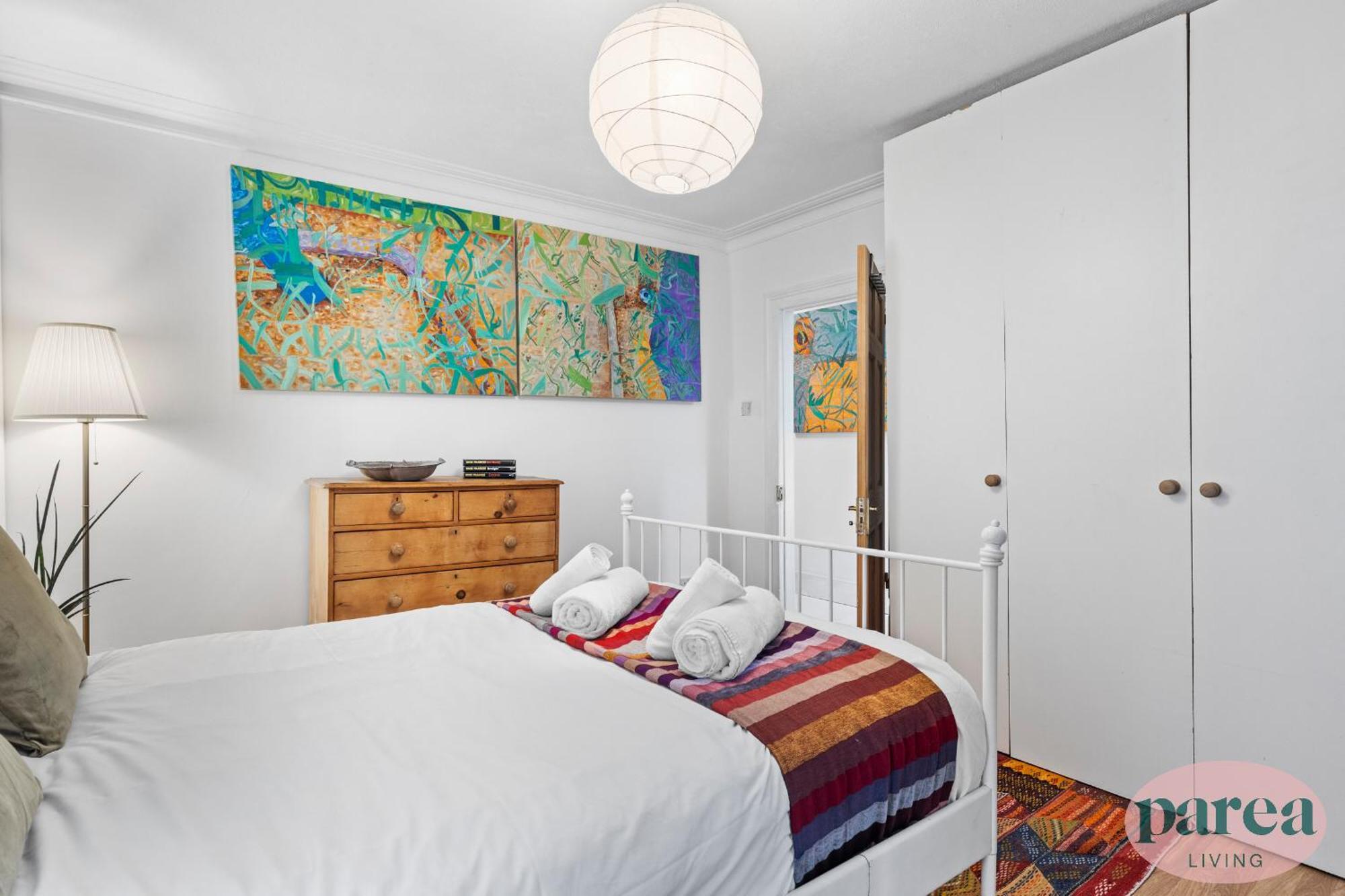 Parea Living - Cosy 1-bed Artistic Flat At Newington Appartement *