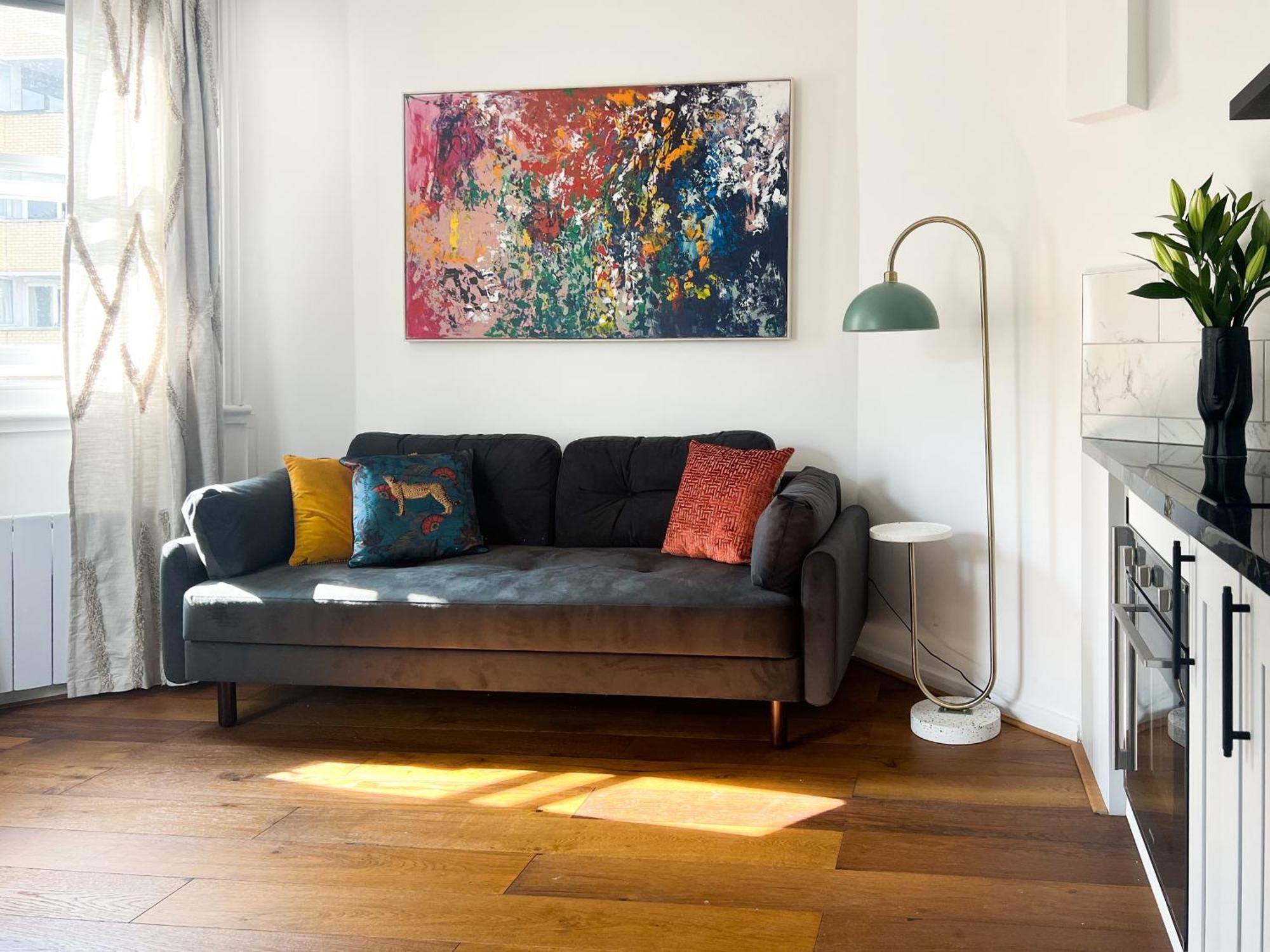 Bright Gem Of A Apartment