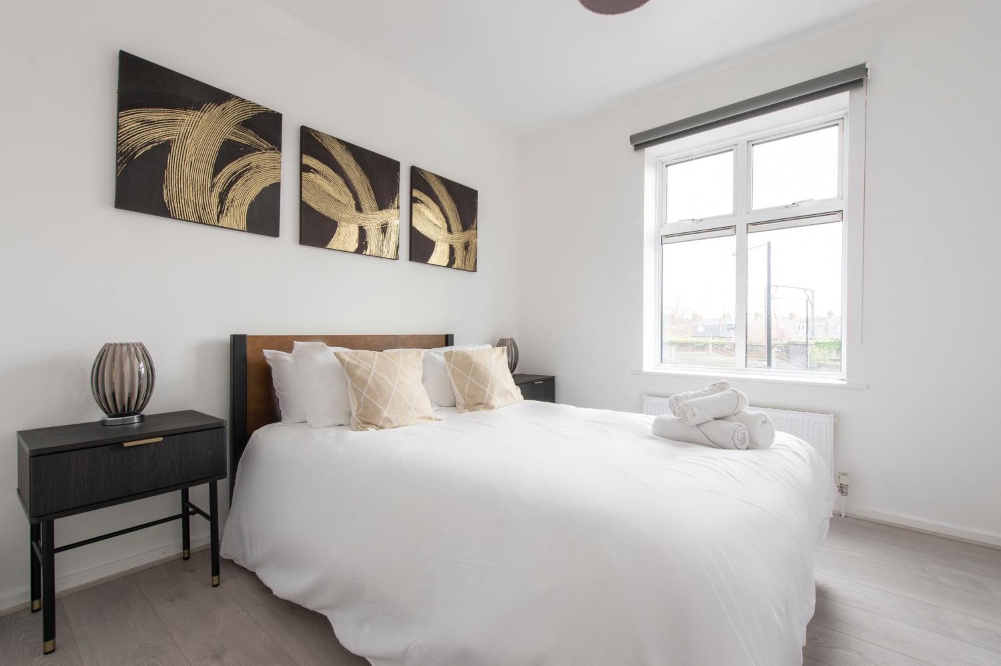 Modern Luxury By Bow Road Station Apartment London