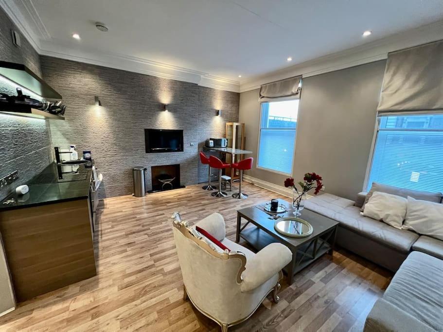 Apartamento Lovely 1bed Flat 1 Min To Portobello Market *