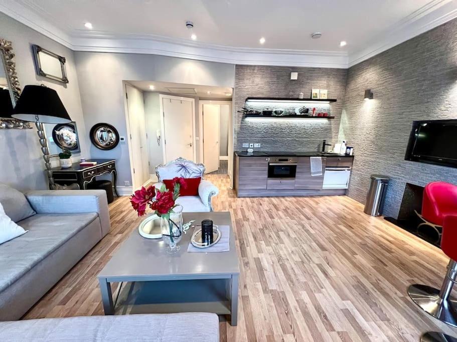 Apartamento Lovely 1bed Flat 1 Min To Portobello Market *