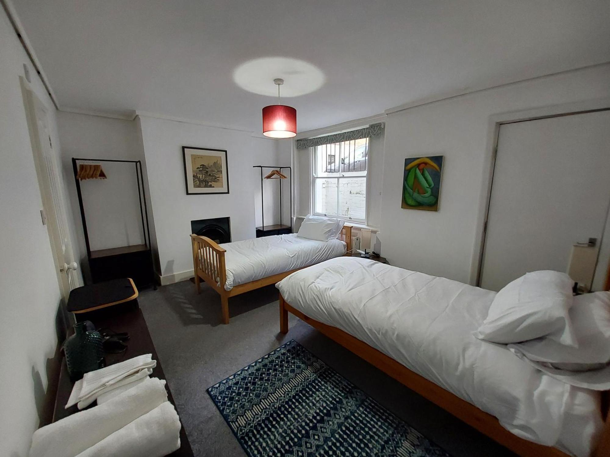 Large Serene Victorian Abode In Vakantiehuis *