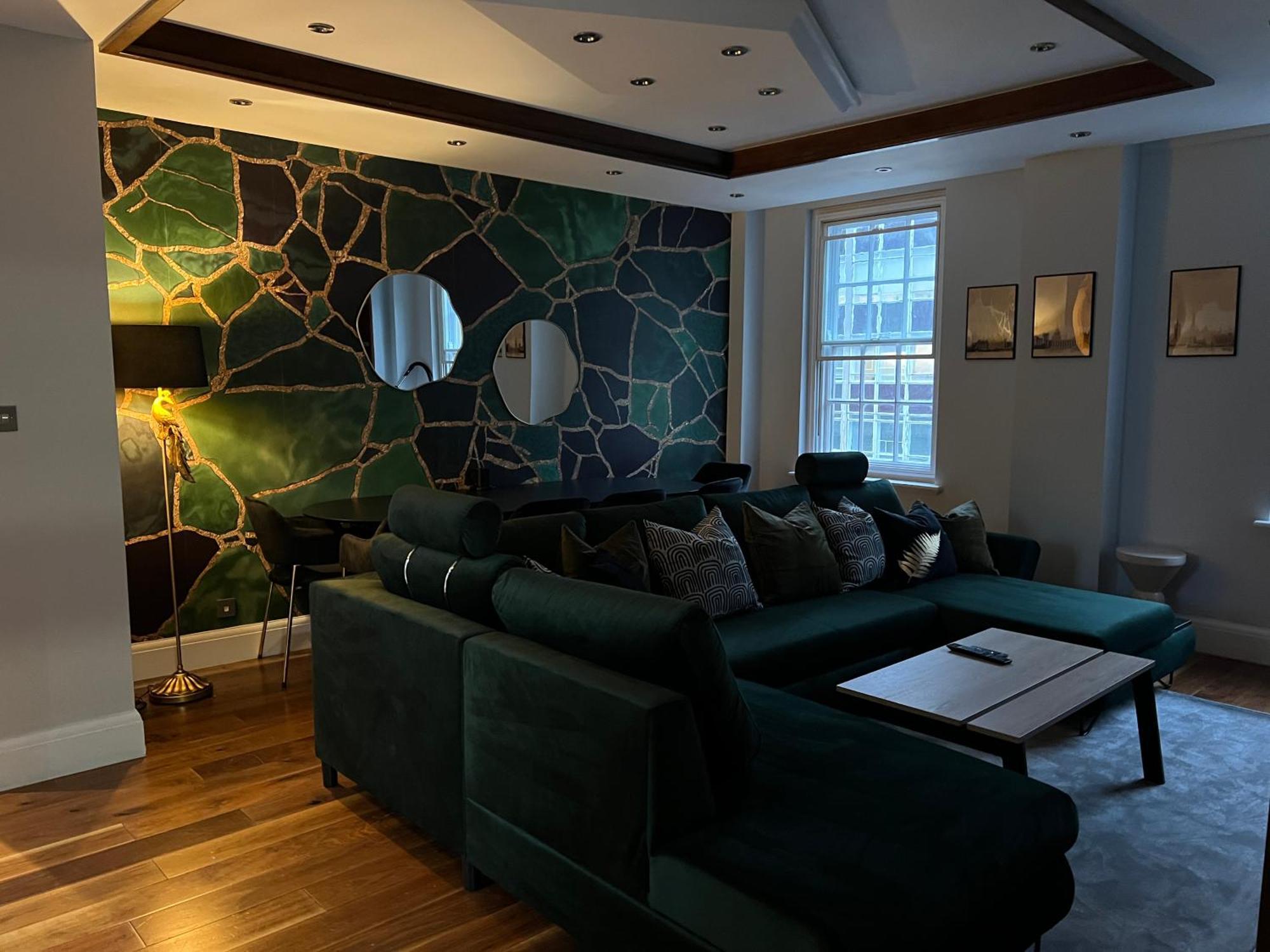 Hyde Park, Oxford St - 2 Bed, 3bath - Lift Apartment
