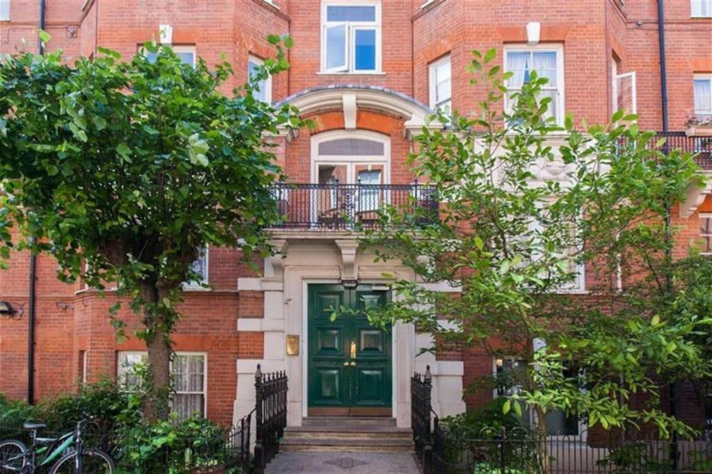 Spacious Flat In West Kensington Apartment London