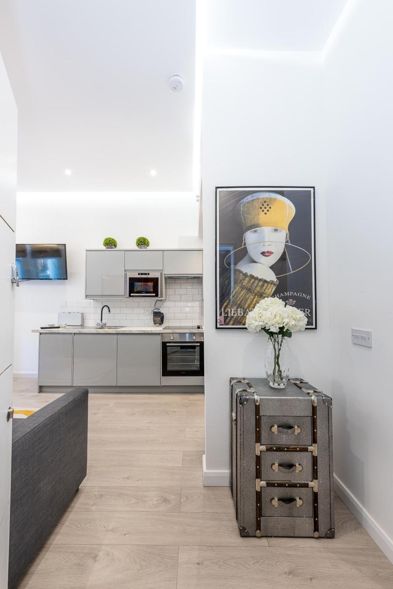 Appartement Casa Italia Near Kings Road In Chelsea With Wifi & Washing Machine Londen