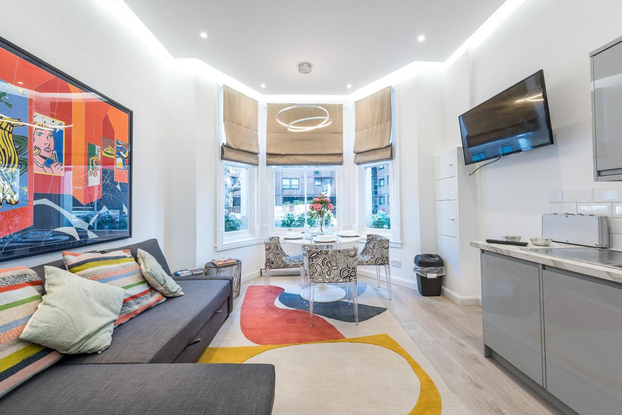 Casa Italia Near Kings Road In Chelsea With Wifi & Washing Machine Appartement