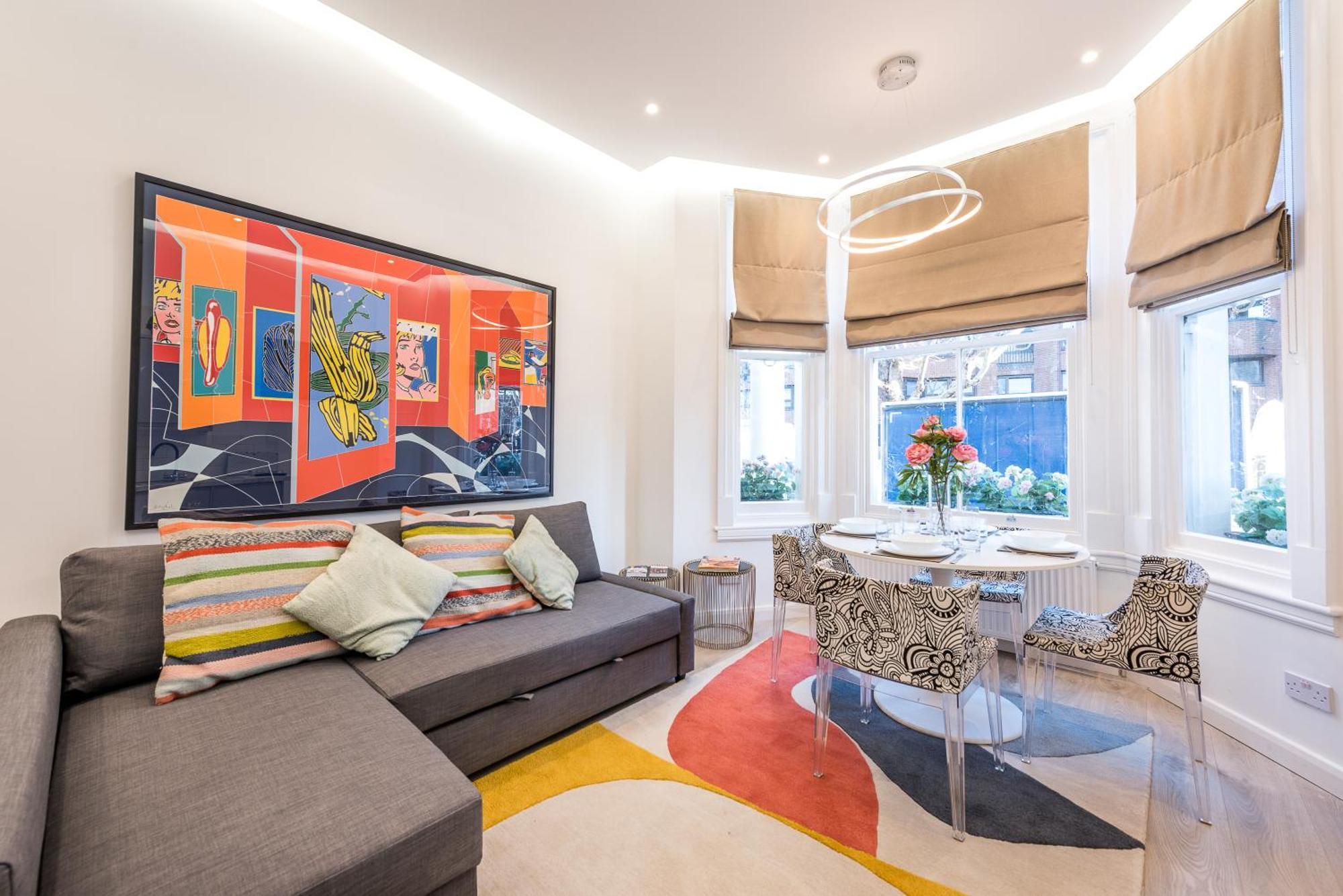 Casa Italia Near Kings Road In Chelsea With Wifi & Washing Machine * Londen