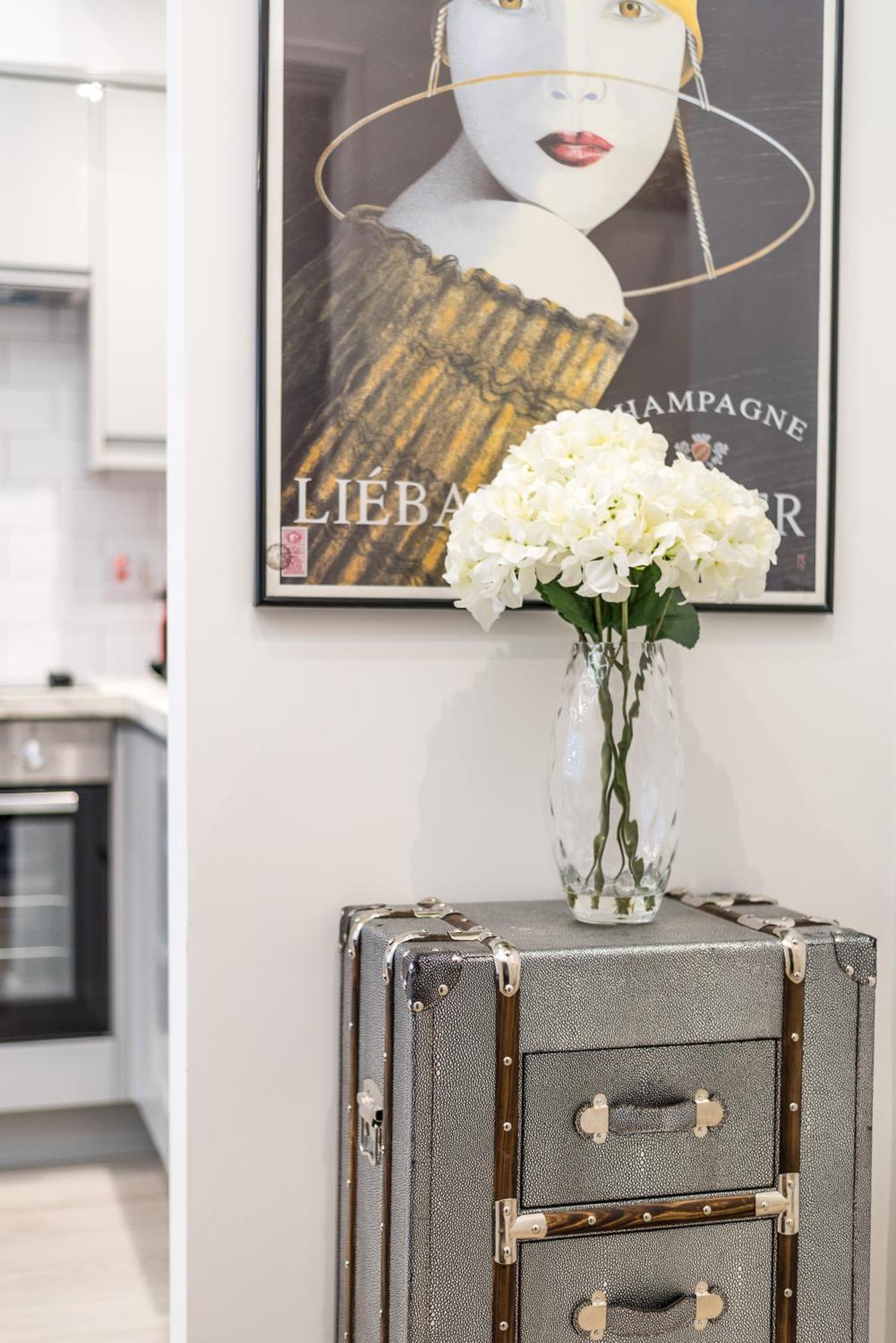 Casa Italia Near Kings Road In Chelsea With Wifi & Washing Machine Appartement