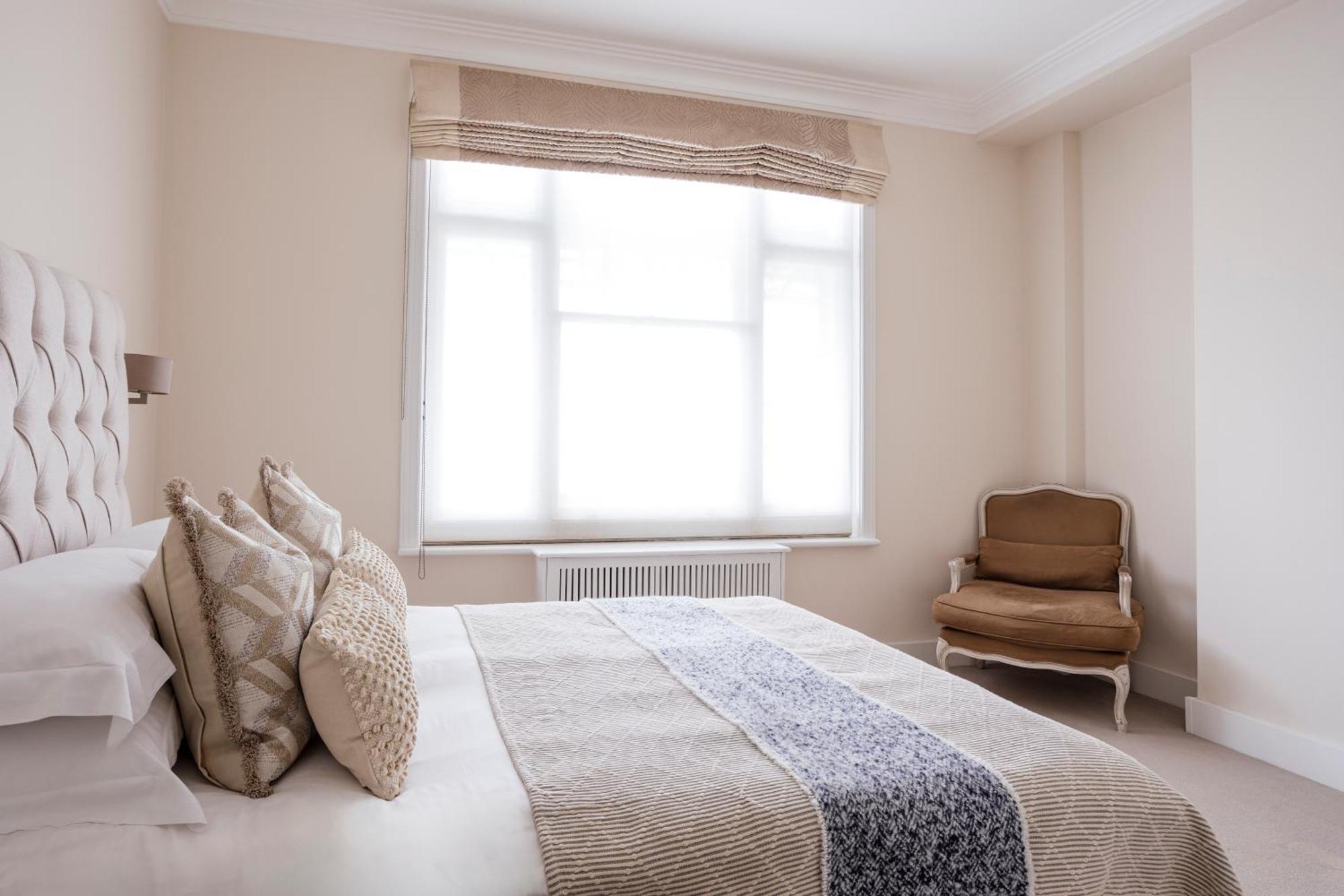 Elm Park - 2 Bed Chelsea Apartment *