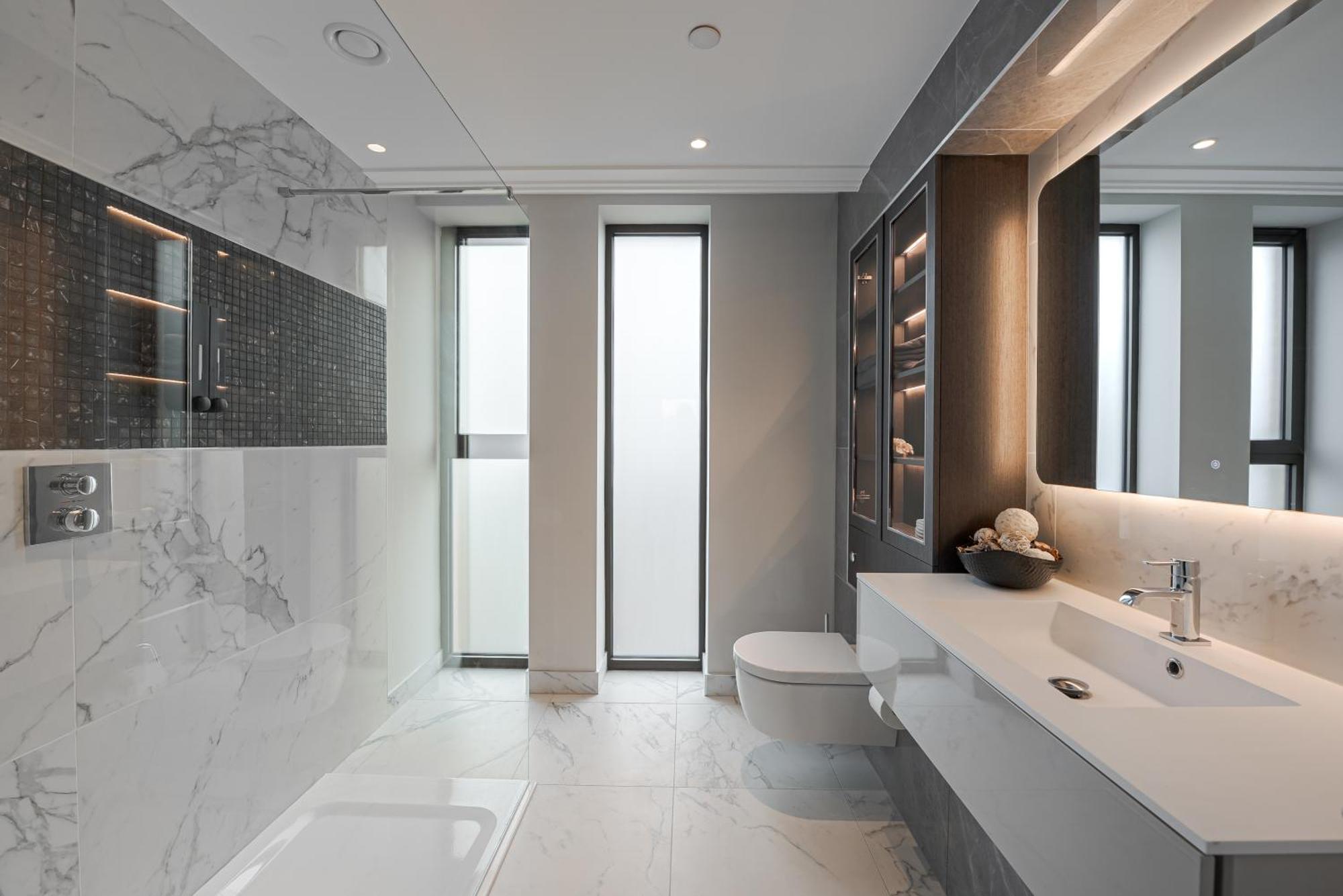 Arcadia Residences - Luxury In Kensington Apartment *
