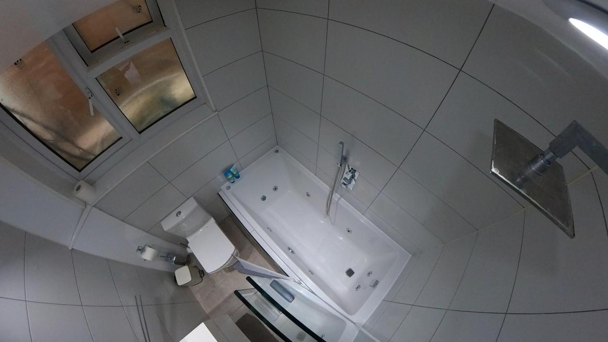 Ensuite With Jacuzzi * Londres