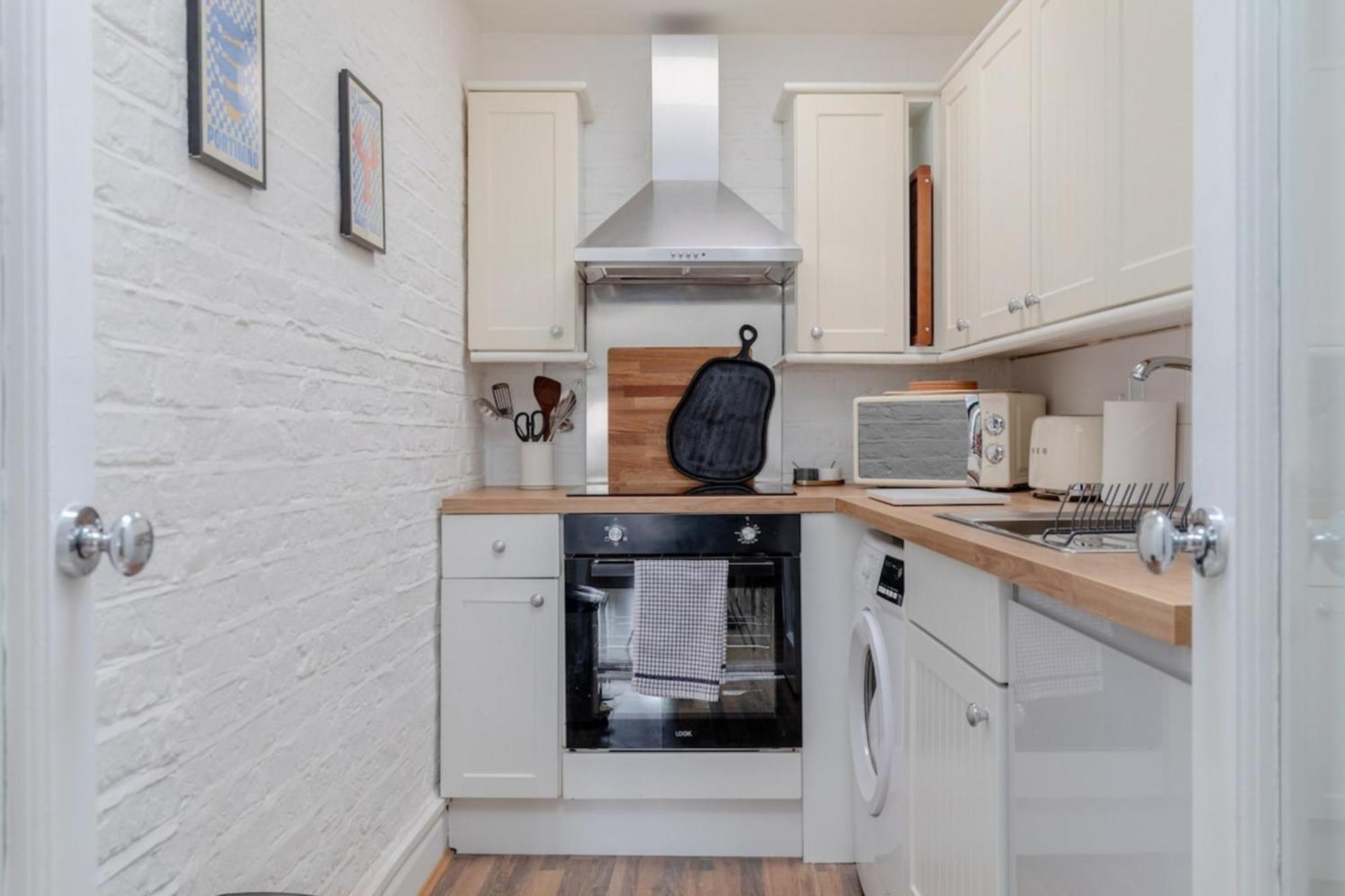 Apartment & Charmingly Curated 1bd Wifi Fulham *