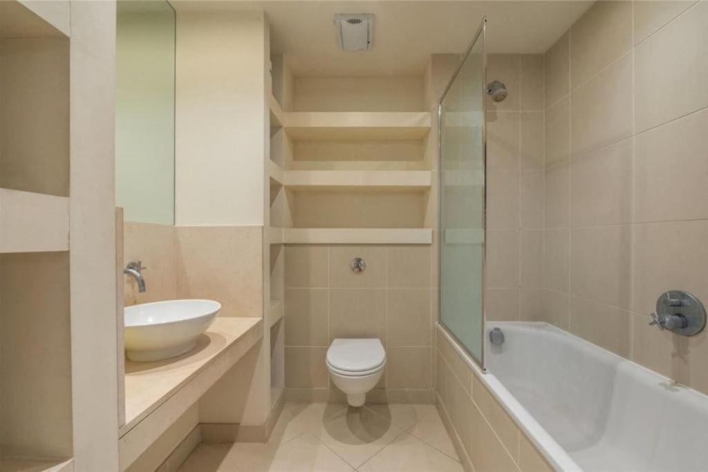 Luxury Penthouse 2 Bedrooms Flat In Canary Wharf London