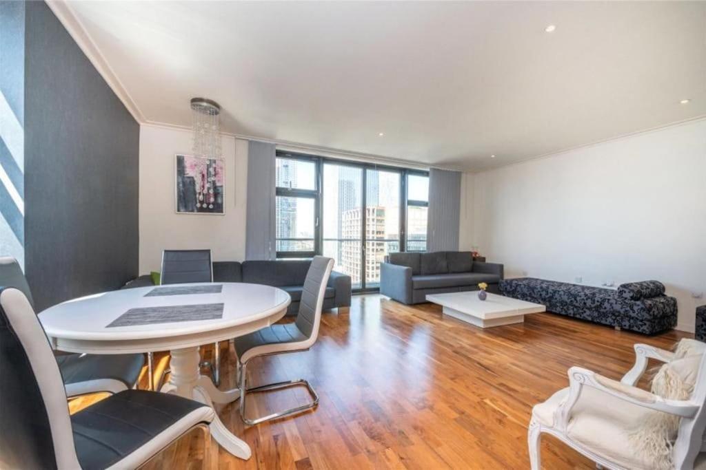 Apartment Luxury Penthouse 2 Bedrooms Flat In Canary Wharf