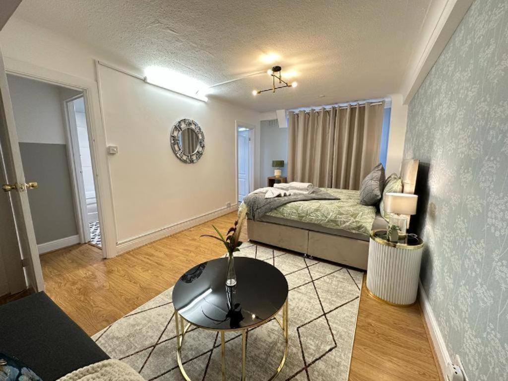 Appartement Hyde Park Three Bedroom *