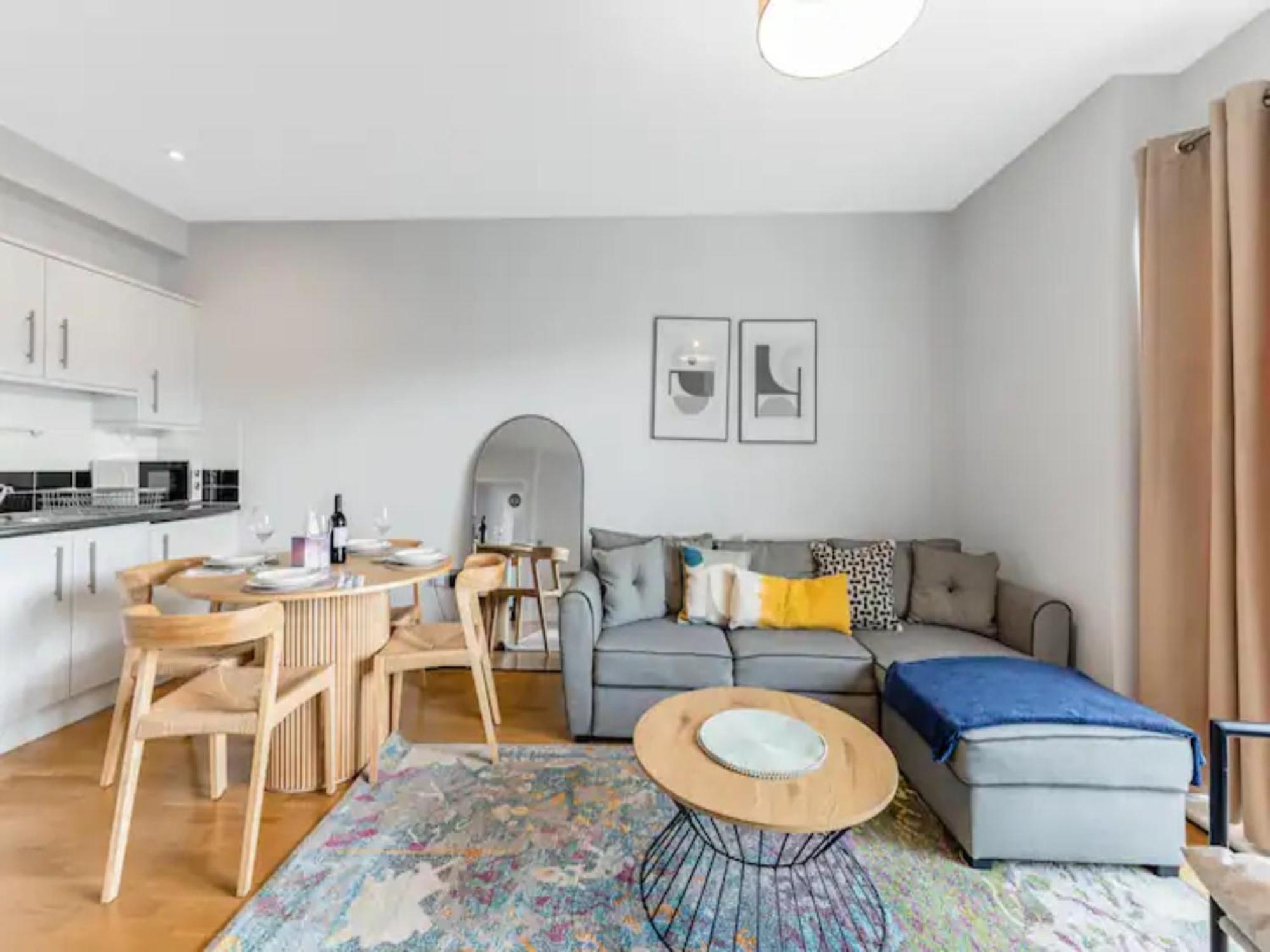 Apartment Pass The Keys Charming In North London