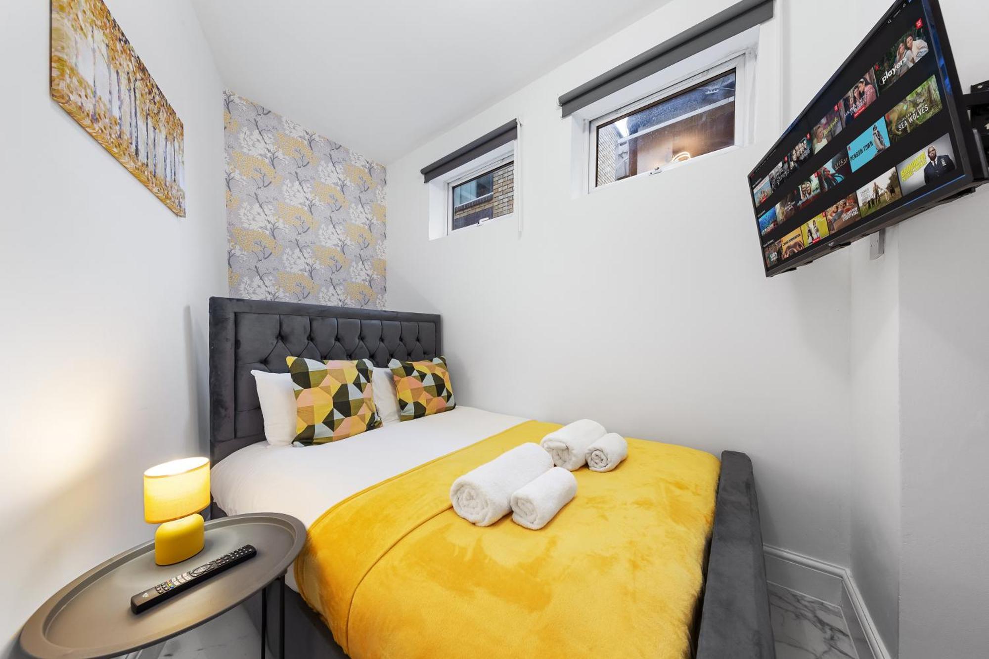 Serviced Modern Flat - Sleeps 2 - Good Links To King Cross, Euston, Finchley Road Station - Nw3 Appartement Londen