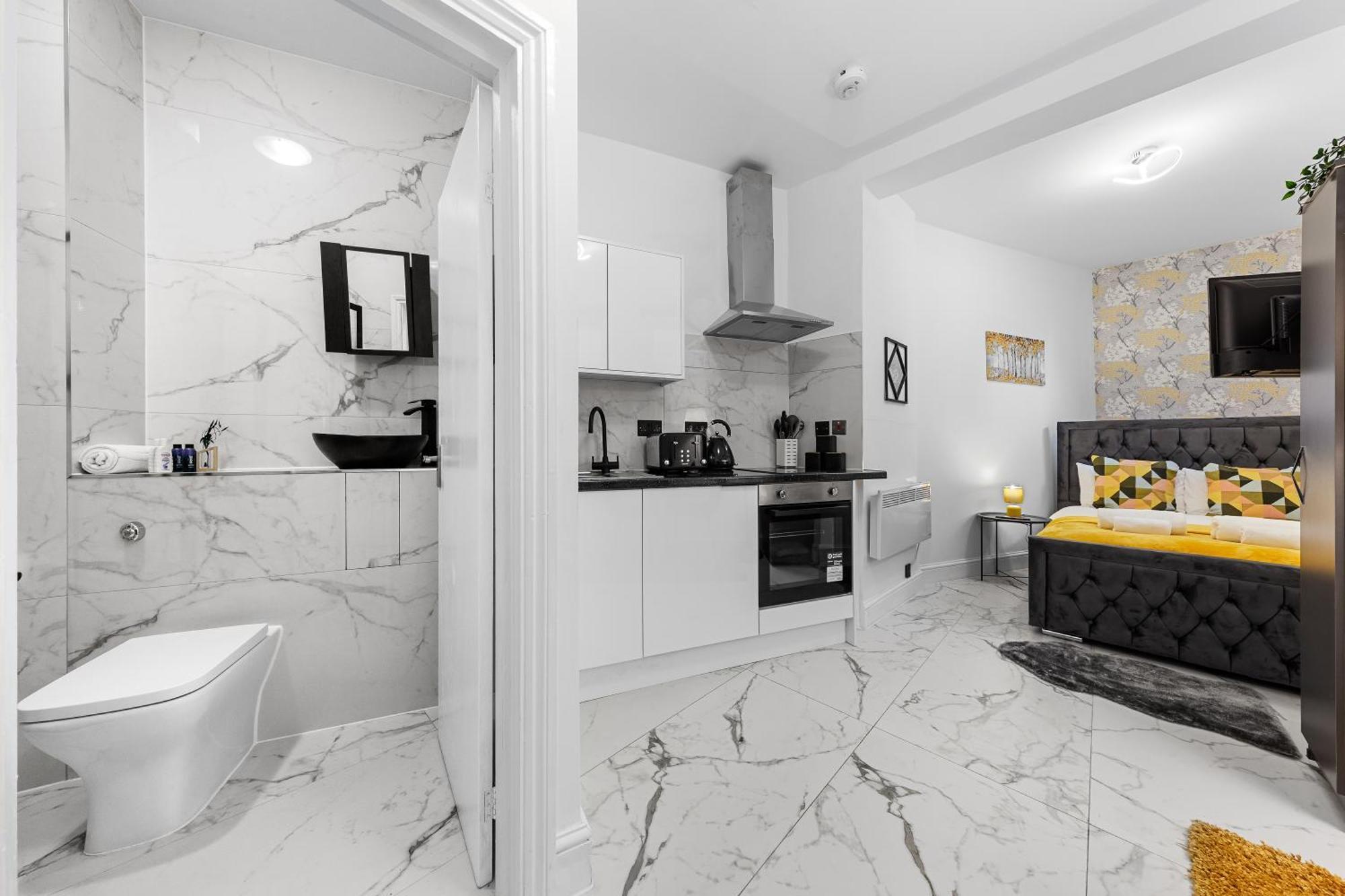 Serviced Modern Flat - Sleeps 2 - Good Links To King Cross, Euston, Finchley Road Station - Nw3 Appartement Londen