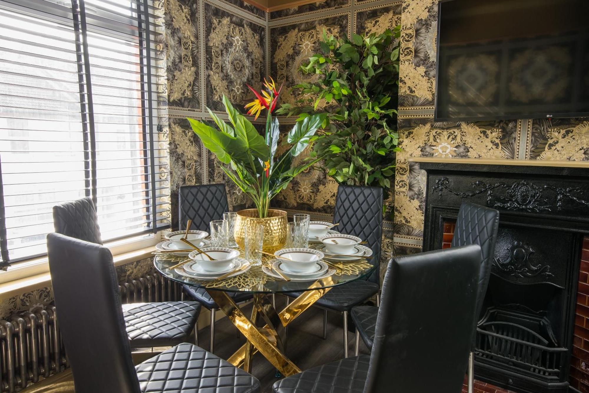 Apartamento Luxury Versace 2 Bed Hot Tub Pool Table Sky Tv *