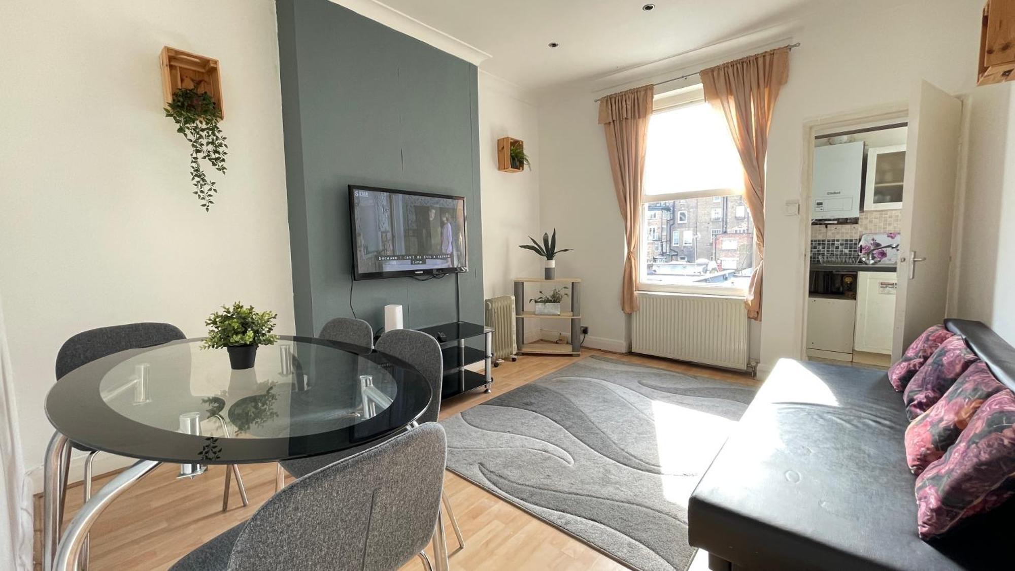 2-bedroom - Near Paddington Station & Hyde Park Appartement Londen