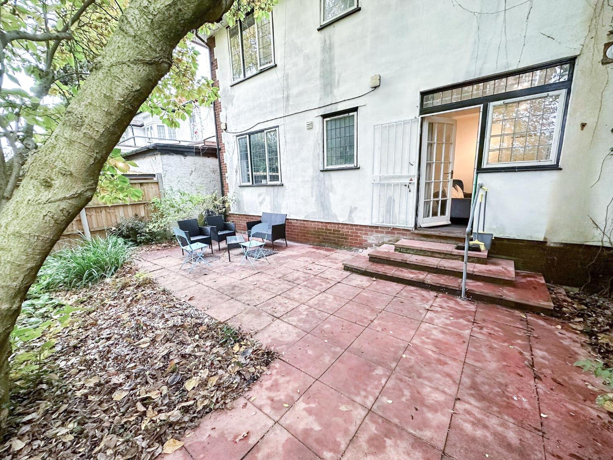 Cosy Near Hampstead Heath With Free On-site Parking & Private Gardens, Golders Green * Londres