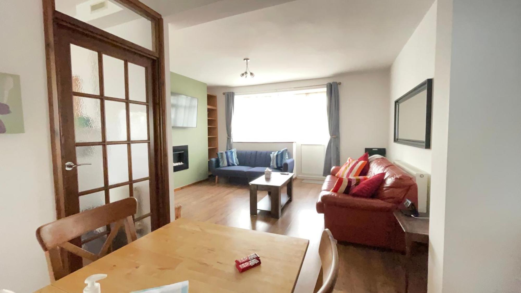 Appartement 2 Bedrooms 2 Stations *