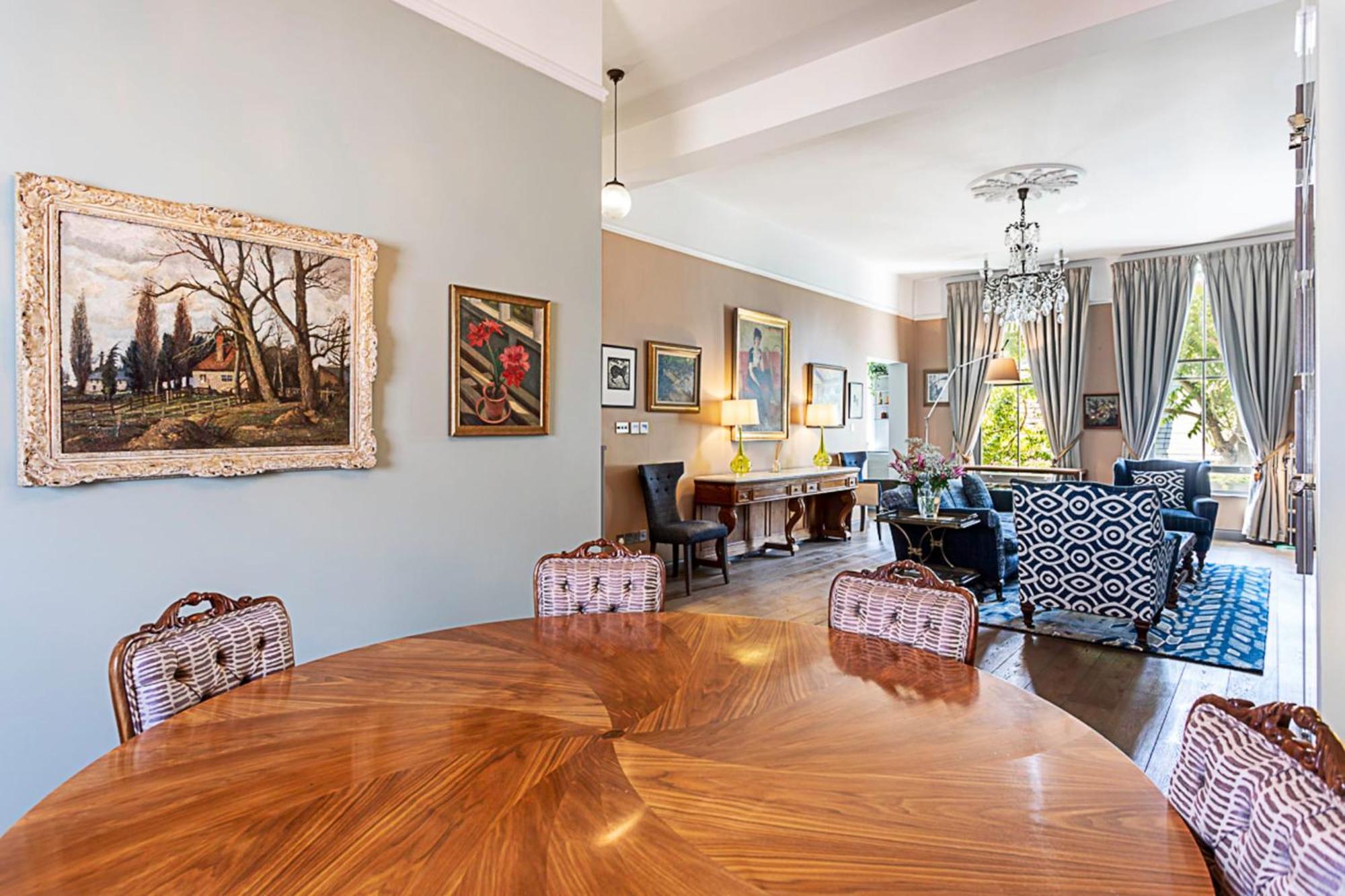 Well-designed Chelsea Flat London