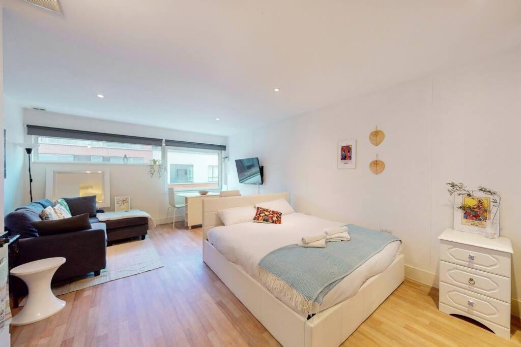 Stunning Apt- 5 Min Walk To Borough Station Appartement Londen