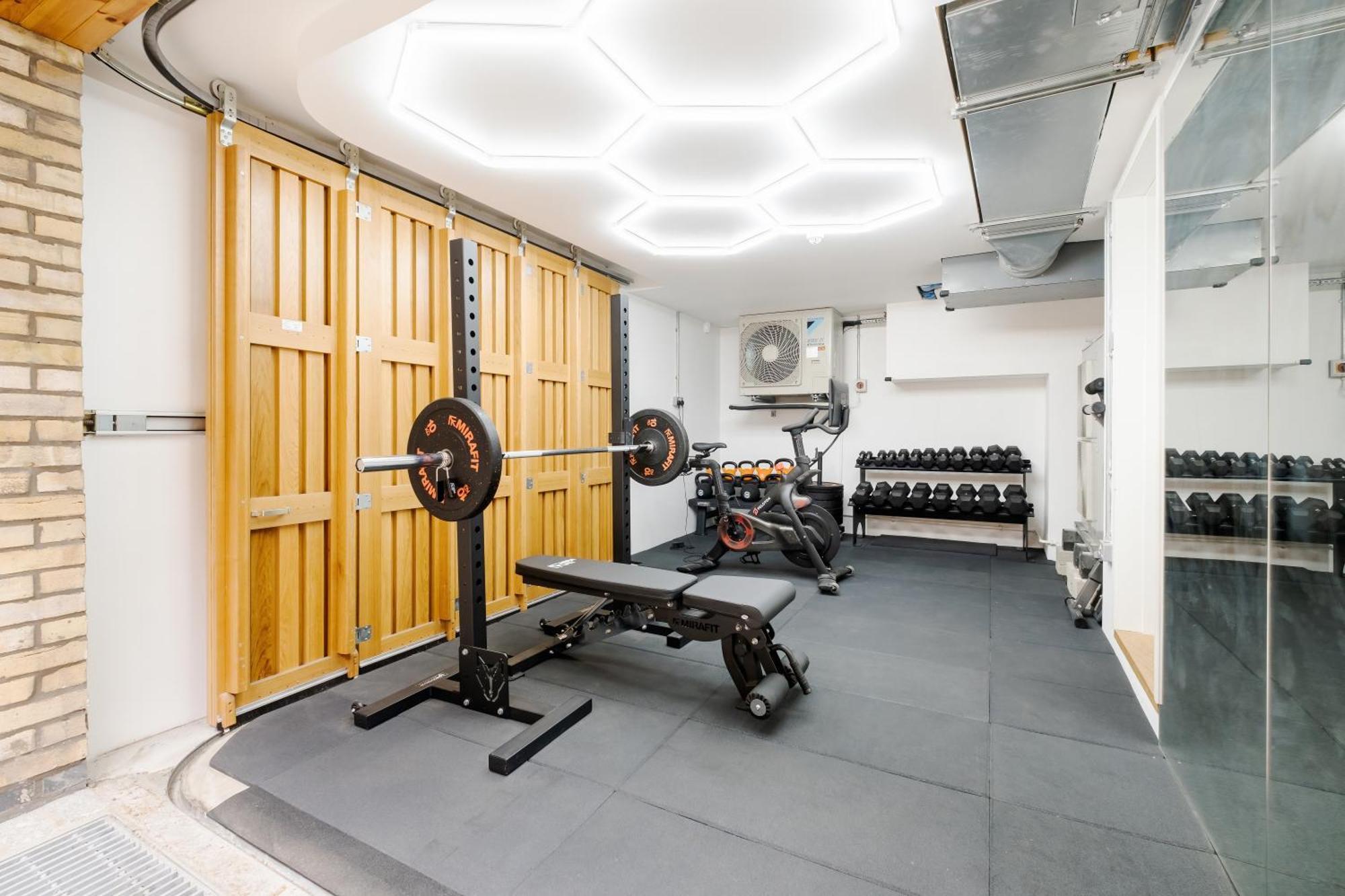 Сasa de vacaciones Luxury Mayfair Townhouse With A/c 3br 3ba