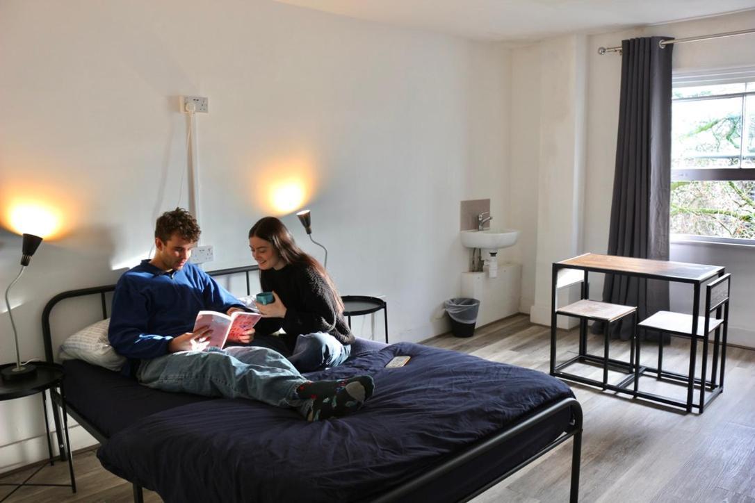 Hostel Urbany 18-40 Years Old London
