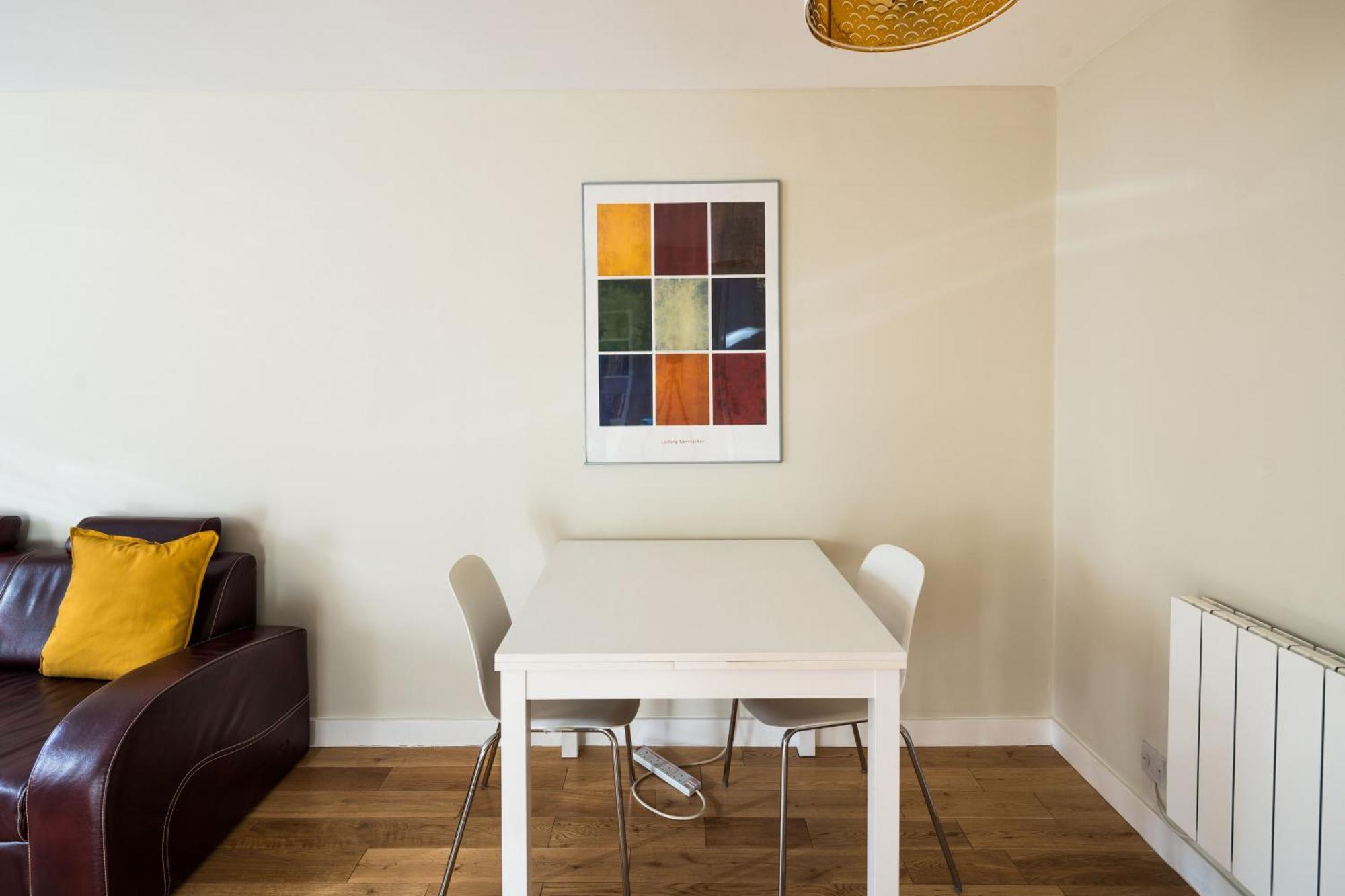 Fantastic In Canary Wharf - 2 Bedrooms Holiday home *