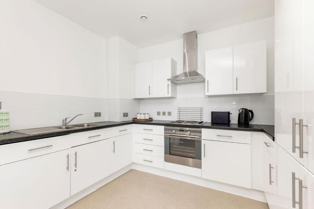 Apartment Khayat Homes - The Ferry - Two Bed London