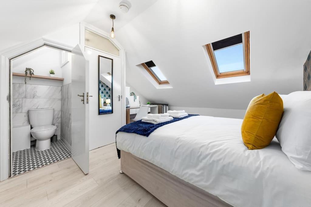 The Holloway Suite- Longterm 15% Off Sleeps4 *