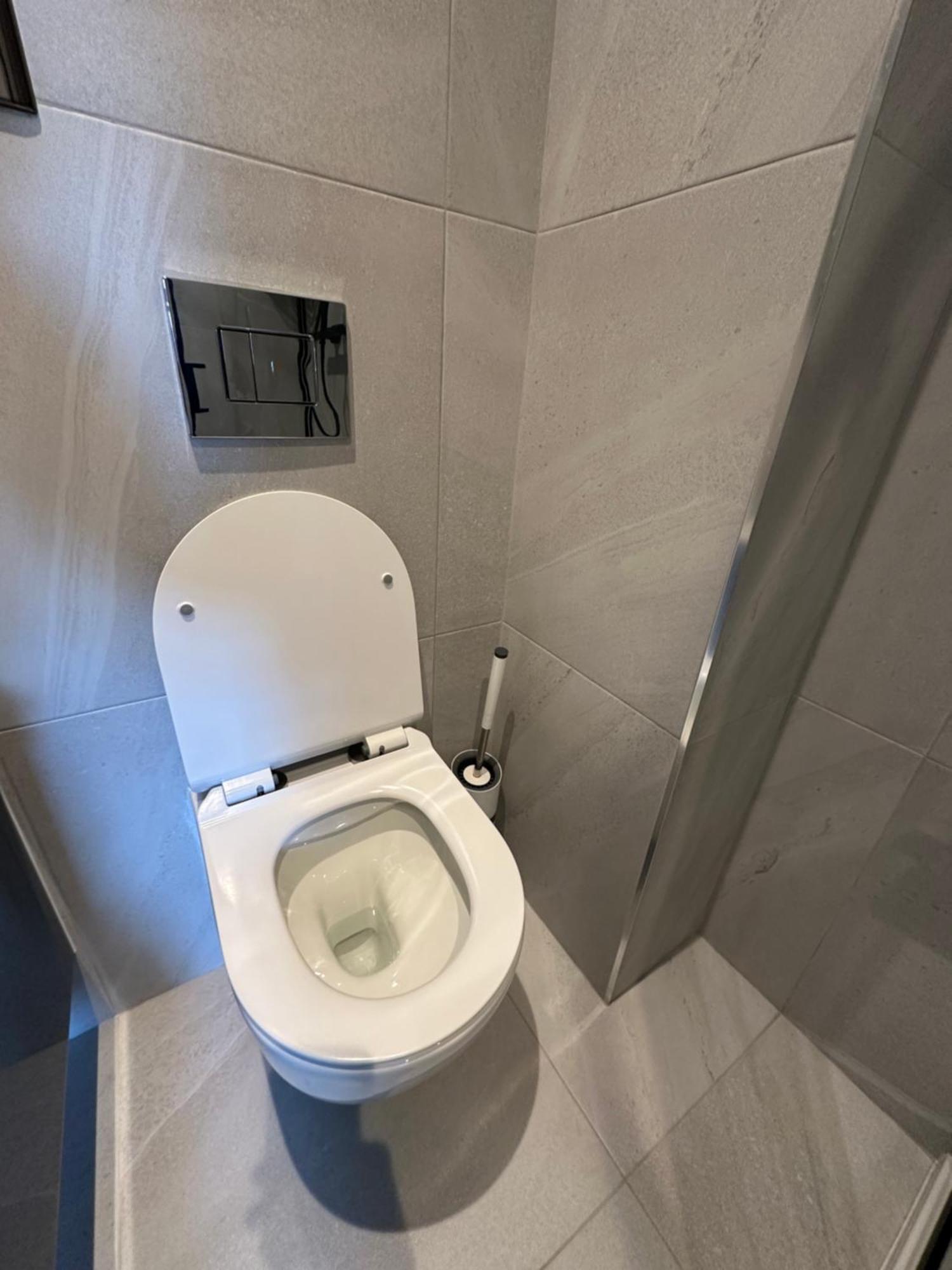 Spacious En-suite Private Bath And Kitchen Studio Flat Canary Wharf No 3 * London