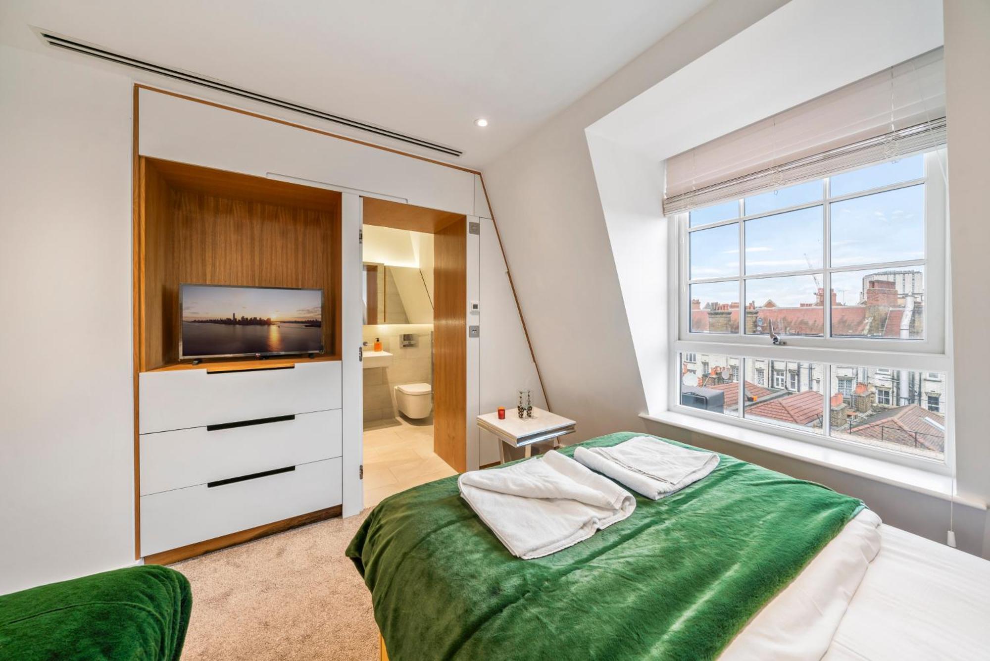 Spectacular 2-bedroom Penthouse In Marble Arch 75 * Londen